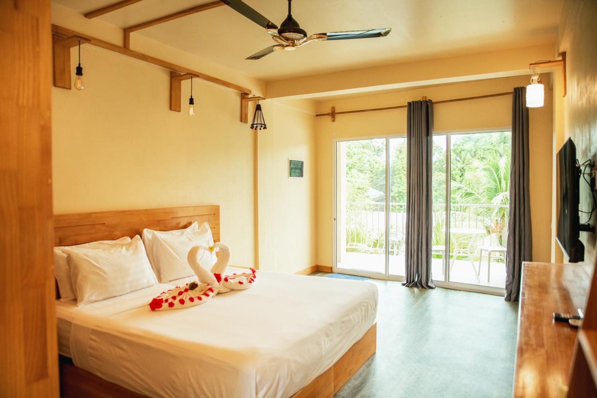 Relax Lodge Thoddoo Exterior photo